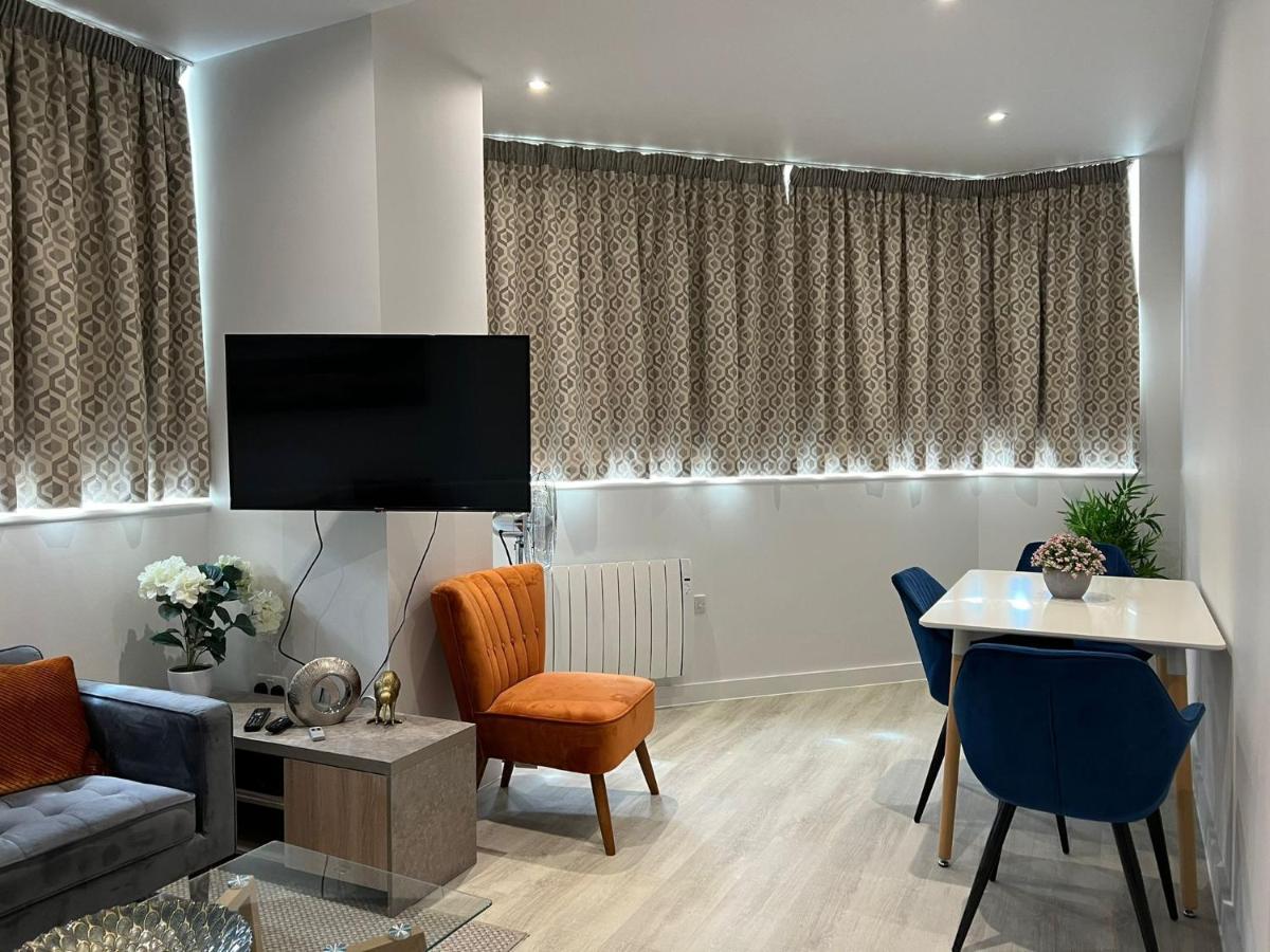 99 Guest House Eastbourne Bagian luar foto